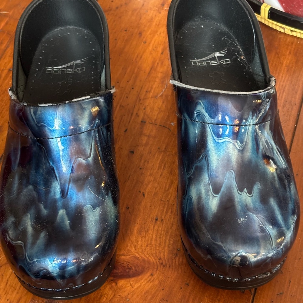 Dansko Kids Iridescent Blue Dress Shoes